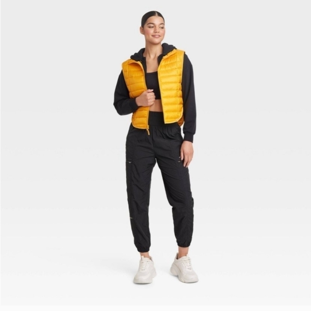 Joylab Yellow Puffer Vest for Women Size M